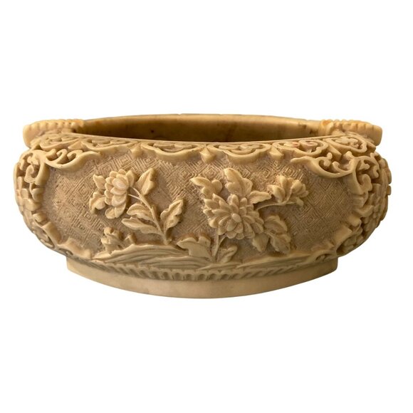 Vintage Chinese Carved Resin Ornate Floral Ashtray - Picture 2 of 8